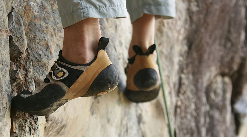 Difference between Neutral and Aggressive Climbing Shoes