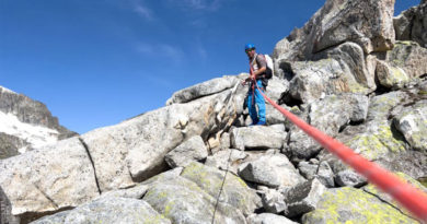 Top Rope vs. Lead Climbing: A Comparison